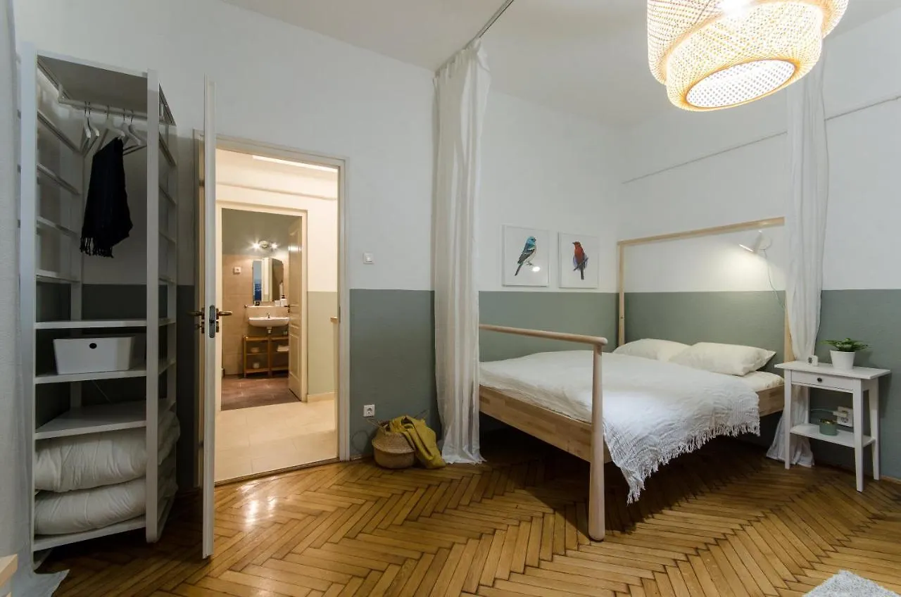 Studio Next To Opera House A26 부다페스트 0*,  헝가리